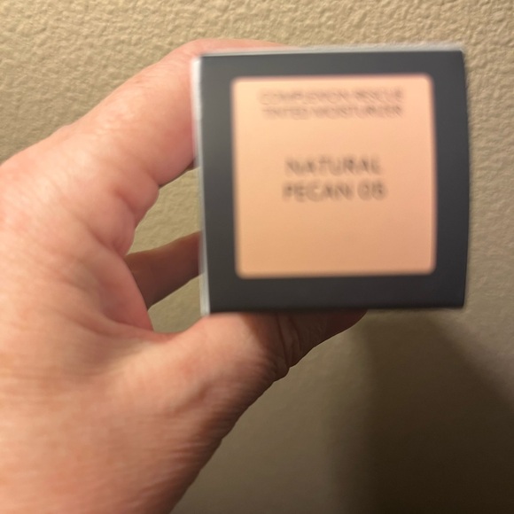 bareMinerals - Picture 2 of 4